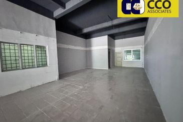 Symphony Business Park - Taman Song Choon - Facing Main Road