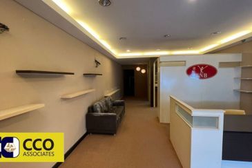 Persiaran Greenhill, Kampung Jawa