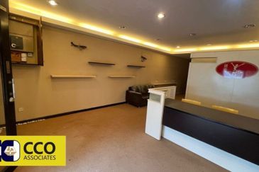 Persiaran Greenhill, Kampung Jawa