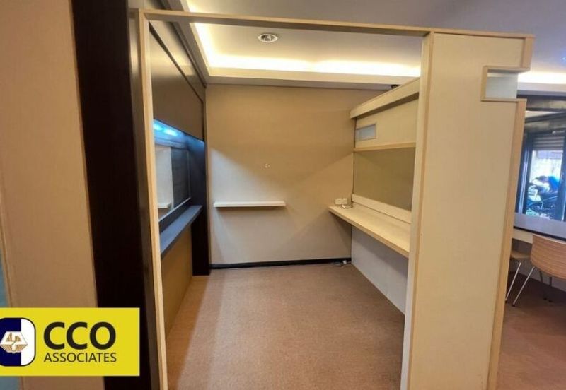 Persiaran Greenhill, Kampung Jawa