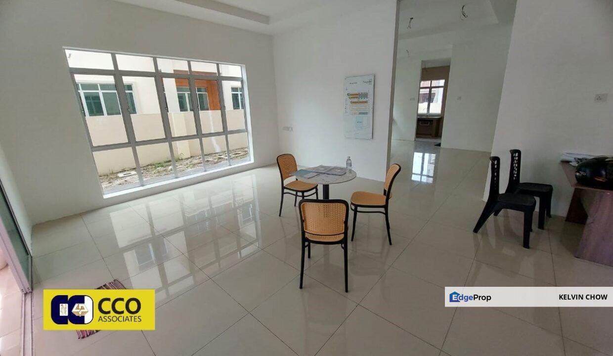 Pengkalan Utama Station 18 New Semi D, Perak, Ipoh