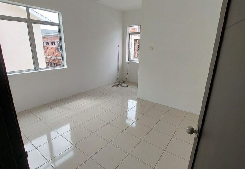 TAMAN PENGKALAN UTAMA (AOR UTAMA)