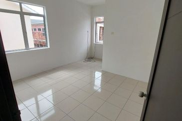 TAMAN PENGKALAN UTAMA (AOR UTAMA)