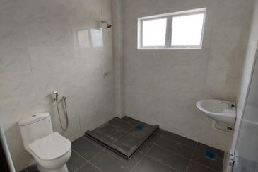 TAMAN PENGKALAN UTAMA (AOR UTAMA)