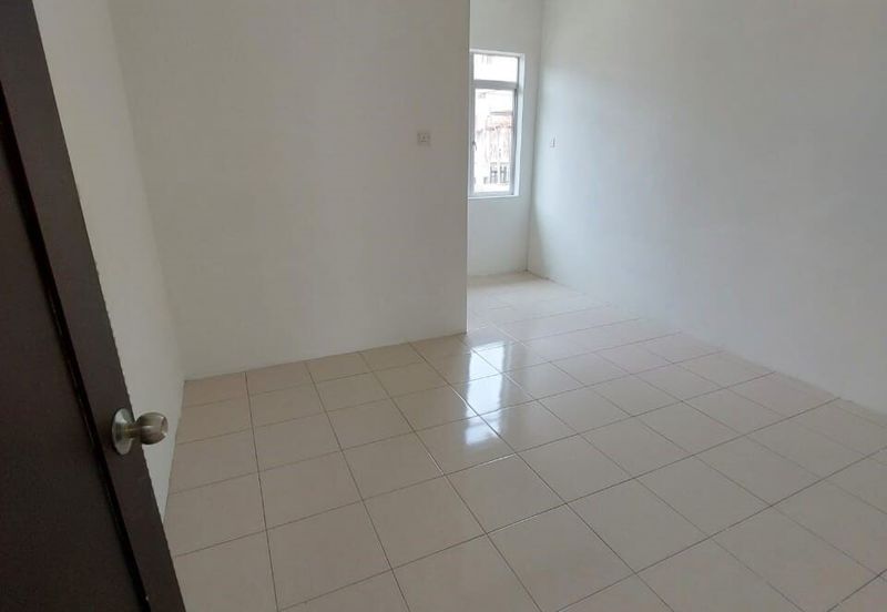 TAMAN PENGKALAN UTAMA (AOR UTAMA)