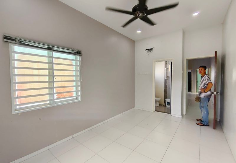 TAMAN LAPANGAN KIARA