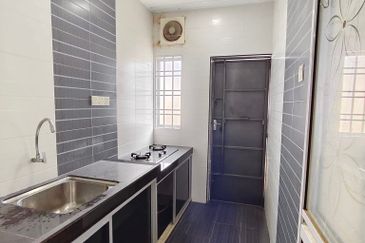 TAMAN LAPANGAN KIARA