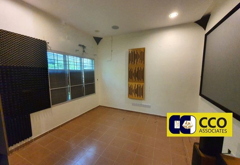 TAMAN LAPANGAN KIARA