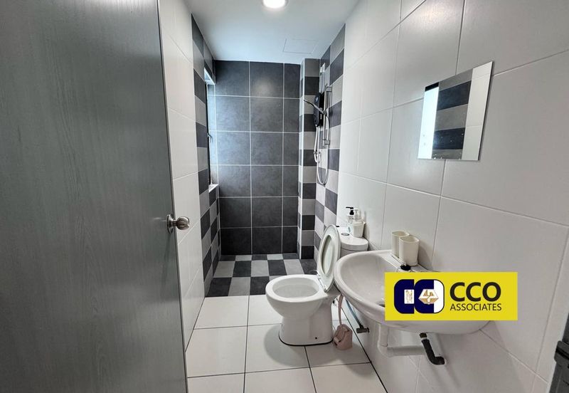 Manhattan Condominium