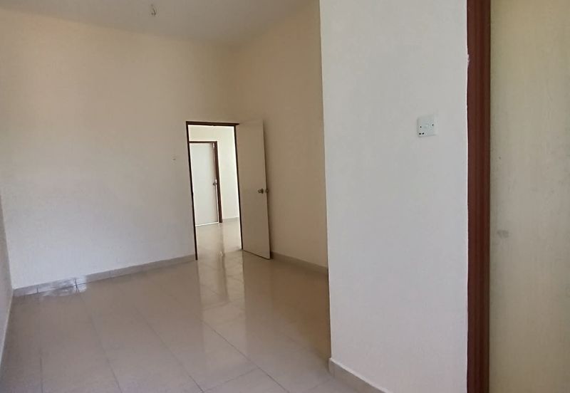 TAMAN BERCHAM TROPICANA