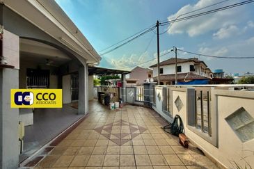 TAMAN ANJUNG BERCHAM UTARA