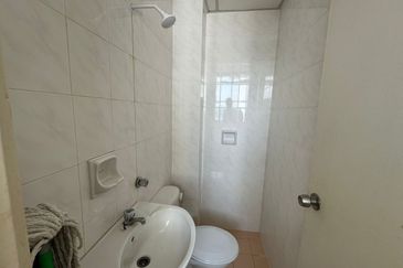 KONDOMINIUM DAMAIPURI