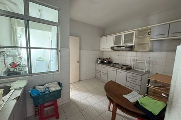 KONDOMINIUM DAMAIPURI