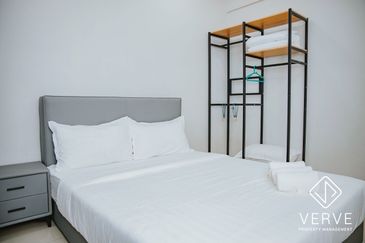 THE MAJESTIC (IMPERIAL & MAJESTIC)