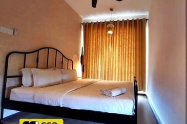 THE MAJESTIC (IMPERIAL & MAJESTIC)