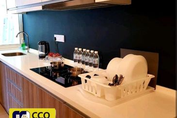 THE MAJESTIC (IMPERIAL & MAJESTIC)