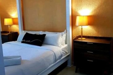 THE MAJESTIC (IMPERIAL & MAJESTIC)