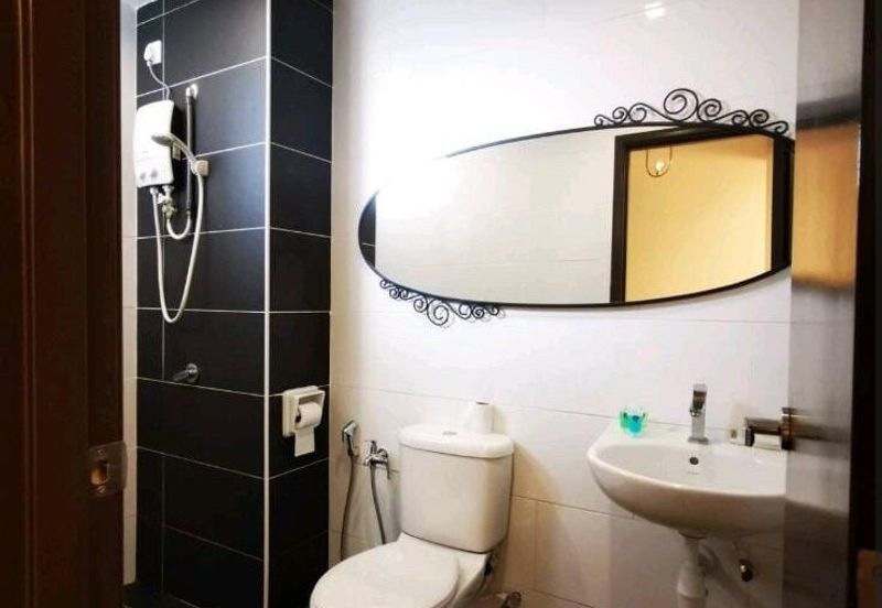 THE MAJESTIC (IMPERIAL & MAJESTIC)