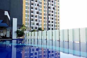 THE MAJESTIC (IMPERIAL & MAJESTIC)