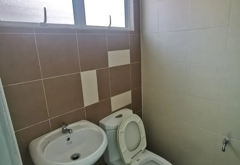 TAMAN PENGKALAN BARAT (TAI TRADING)