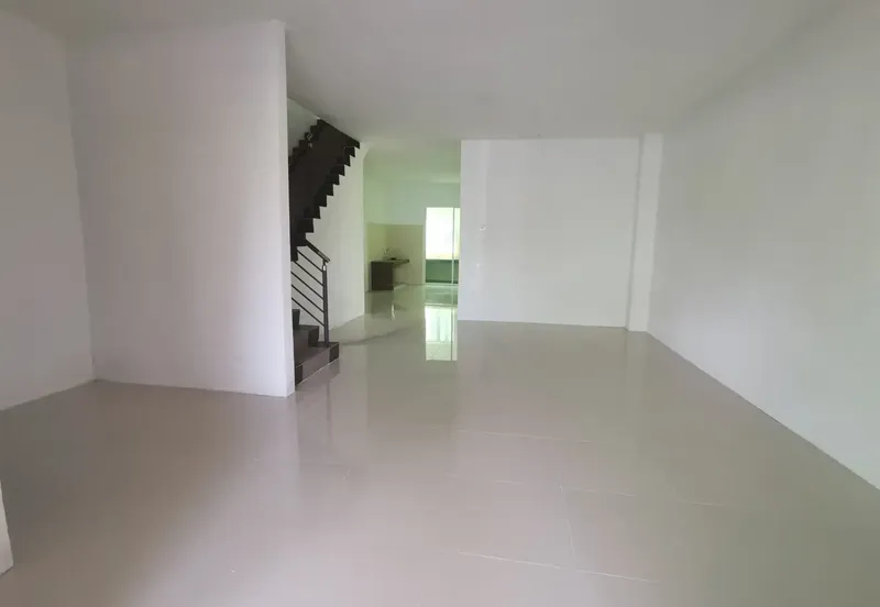 TAMAN PENGKALAN BARAT (TAI TRADING)