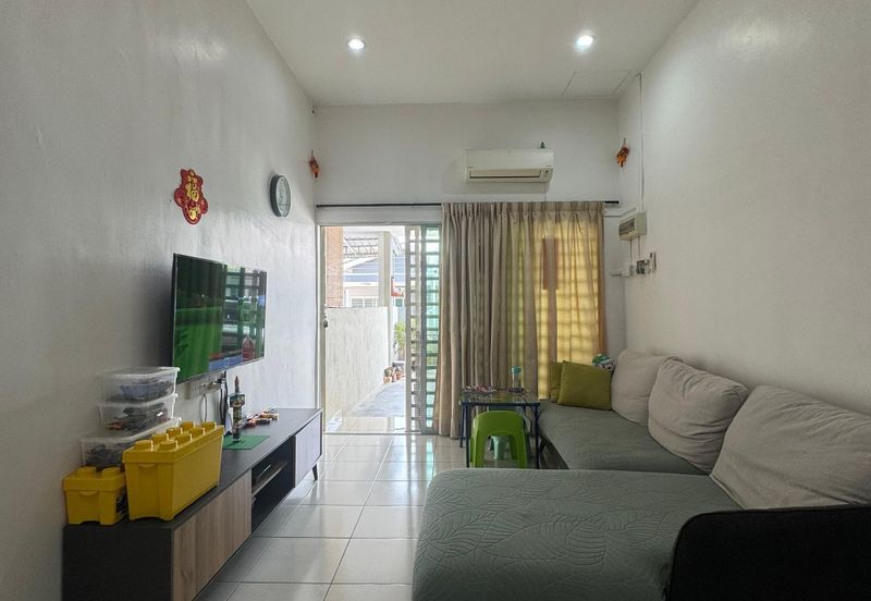 DESA LAHAT SRI -WANG