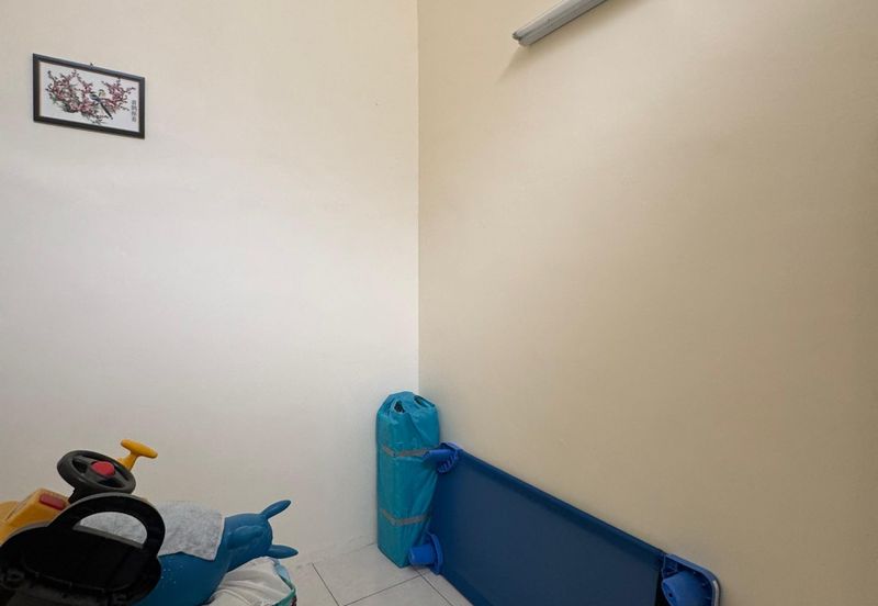 DESA LAHAT SRI -WANG