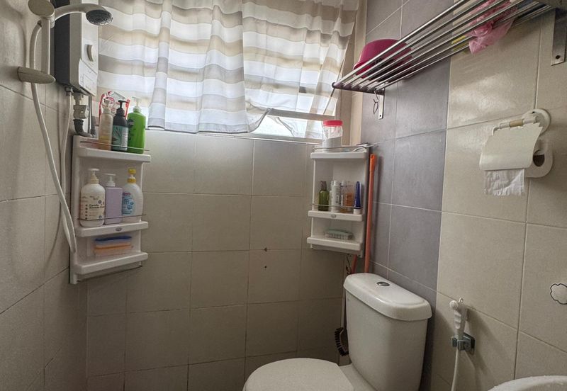 DESA LAHAT SRI -WANG