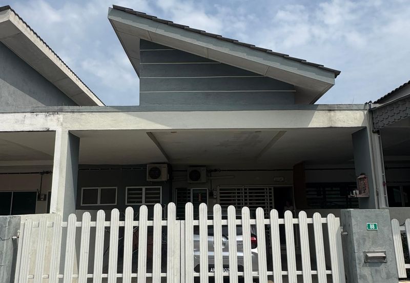 DESA LAHAT SRI -WANG