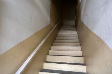 Jalan Pasir Puteh, Station 18