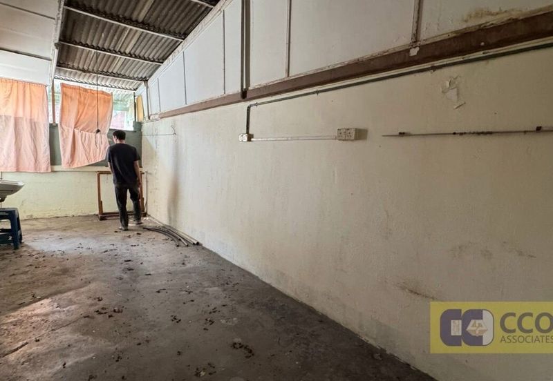 Jalan Pasir Puteh, Station 18