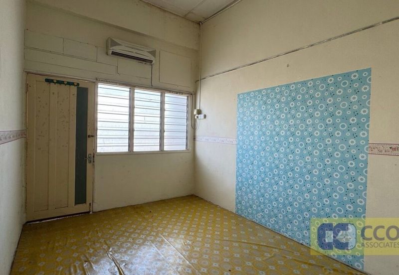 Jalan Pasir Puteh, Station 18