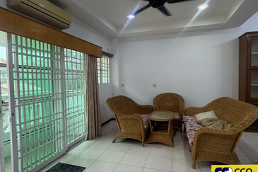 FLORA TROPIKA (THE THOMPSON)