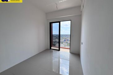 Piccadilly Service Residence @ Greentown