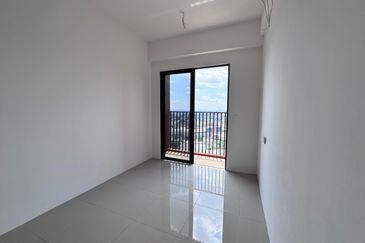 Piccadilly Service Residence @ Greentown