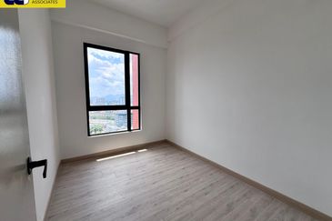 Piccadilly Service Residence @ Greentown