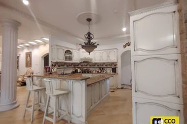 TAMAN HIJAU BUKIT KINDING