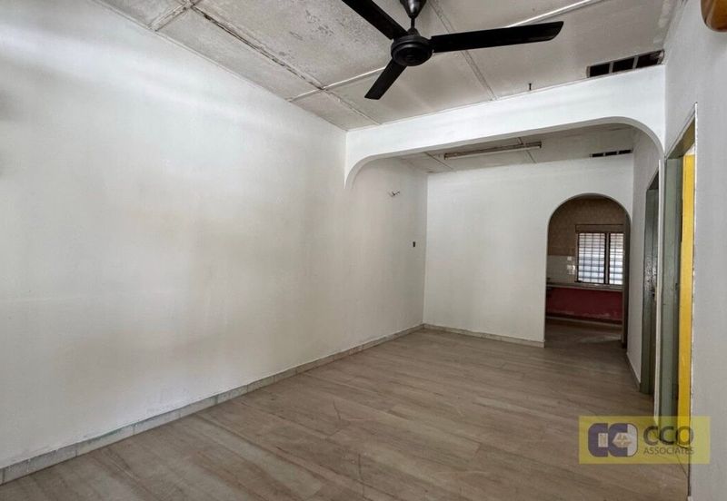 TAMAN JATI, JELAPANG