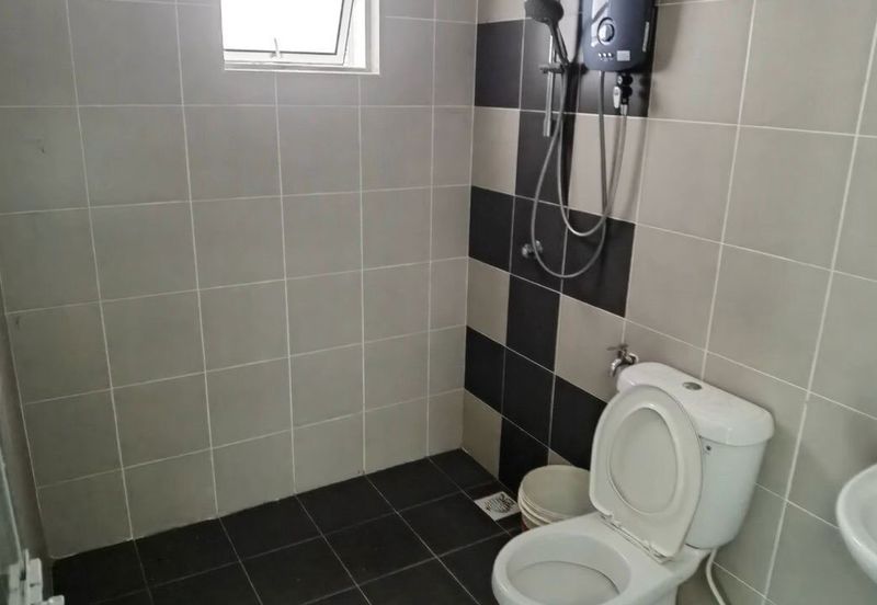 ANJUNG BERCHAM UTAMA