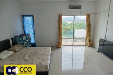 ANJUNG BERCHAM UTAMA