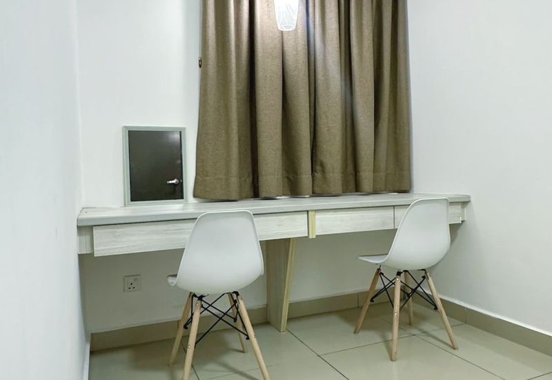 THE MAJESTIC (IMPERIAL & MAJESTIC)