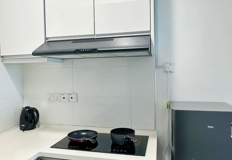 THE MAJESTIC (IMPERIAL & MAJESTIC)