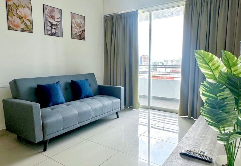 THE MAJESTIC (IMPERIAL & MAJESTIC)