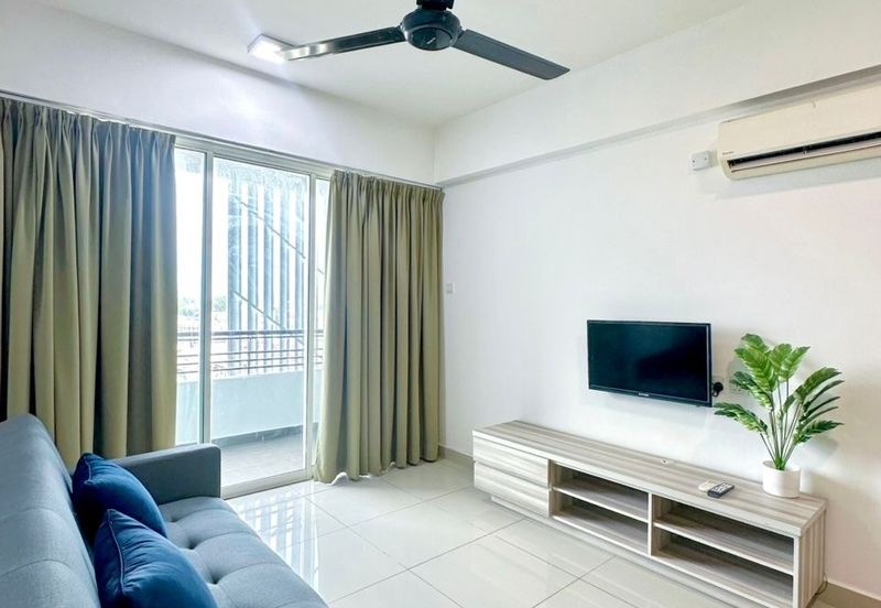 THE MAJESTIC (IMPERIAL & MAJESTIC)