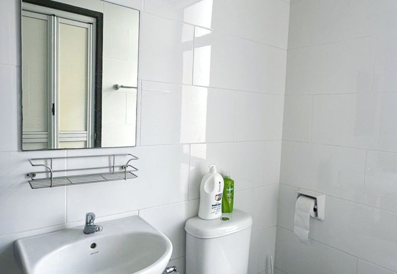 THE MAJESTIC (IMPERIAL & MAJESTIC)