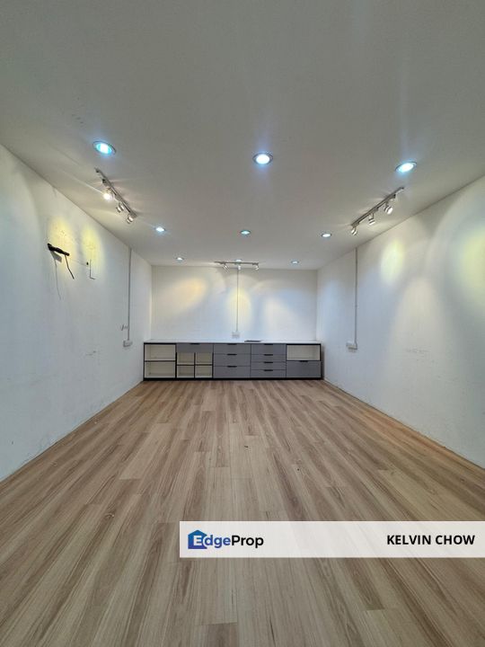 Menglembu Timur 1.5 Storey Semi-D Factory Sale, Perak, Menglembu