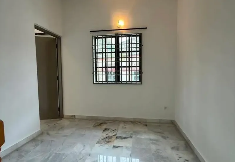 TAMAN MENGLEMBU BERLIAN