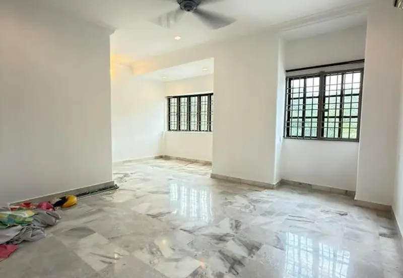 TAMAN MENGLEMBU BERLIAN