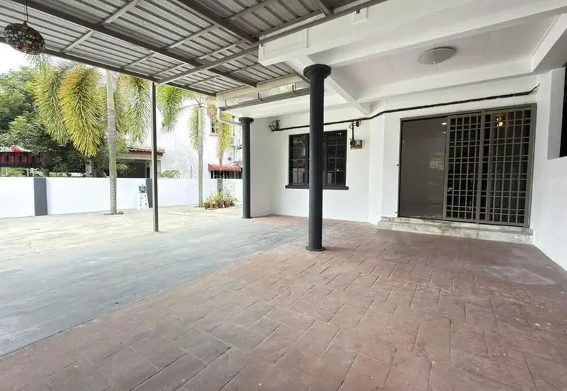 TAMAN MENGLEMBU BERLIAN