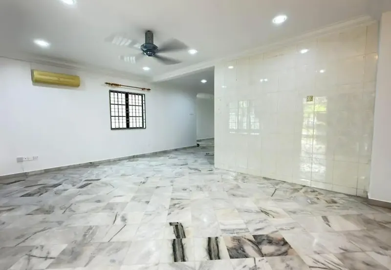 TAMAN MENGLEMBU BERLIAN